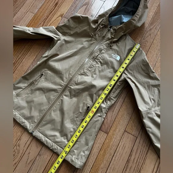 The North Face Women's Alta Vista Rain Jacket in Almond Butter - Size S - Picture 11 of 14